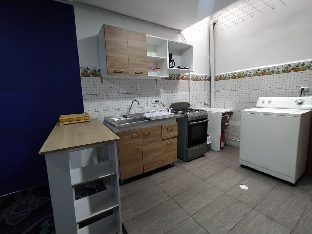 101, Amoblado Bogota, Cerca Al Aeropuerto El Dorado Apartamento
